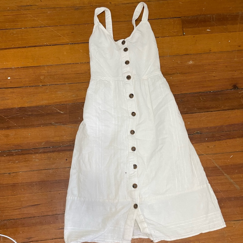 White beach dress